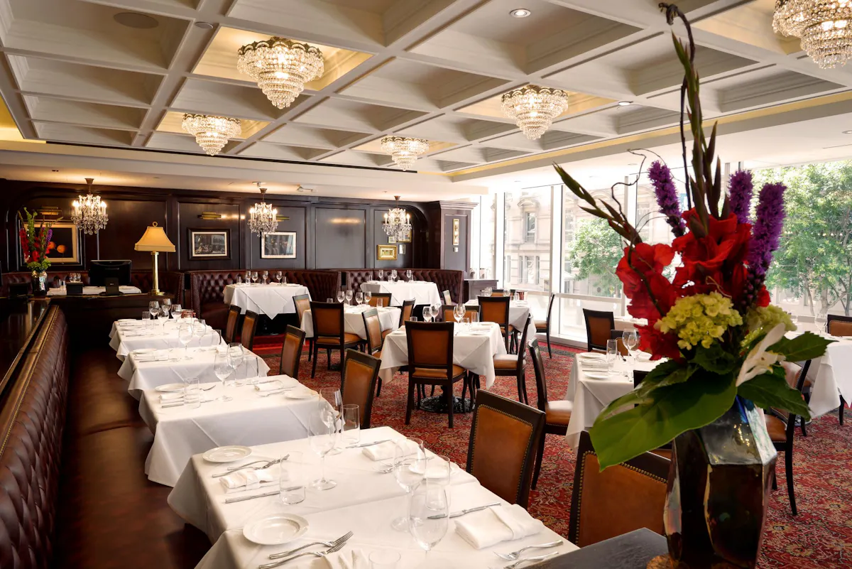 Rare Steakhouse & Tavern private dining 4