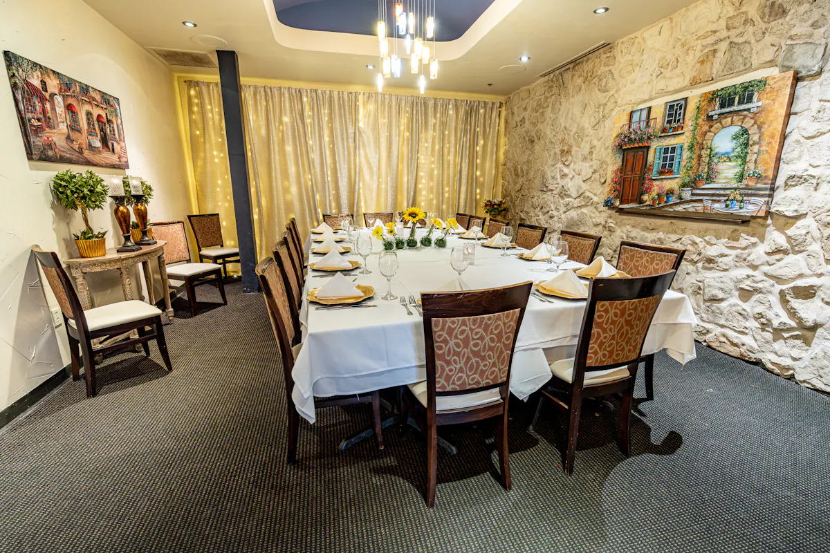 Ferrari's Italian Villa & Chop House private dining 3