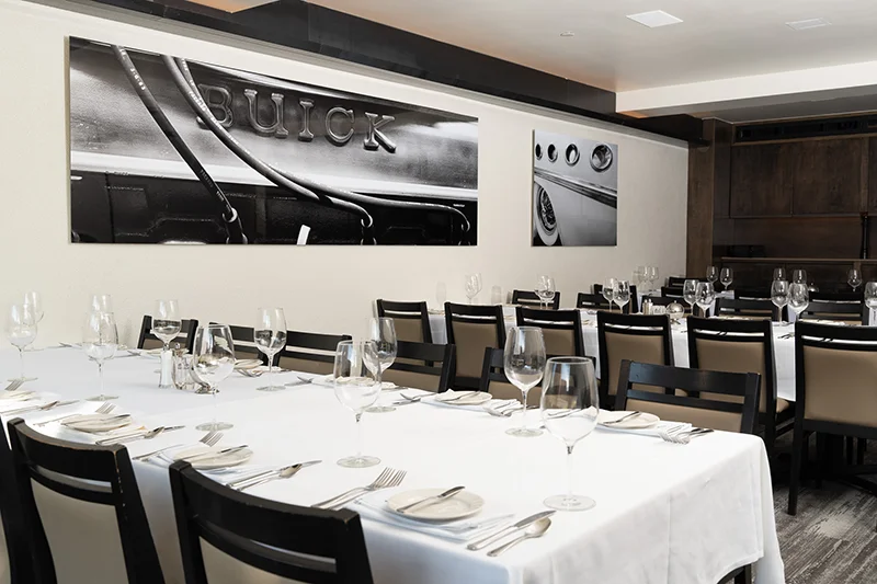 New York Room at Broadway 10 Bar & Chophouse