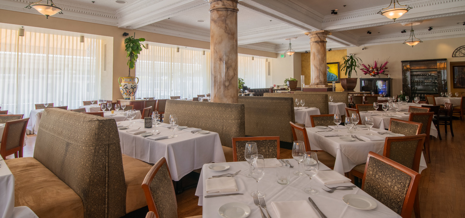 L'Opera Italian Restaurant private dining 4
