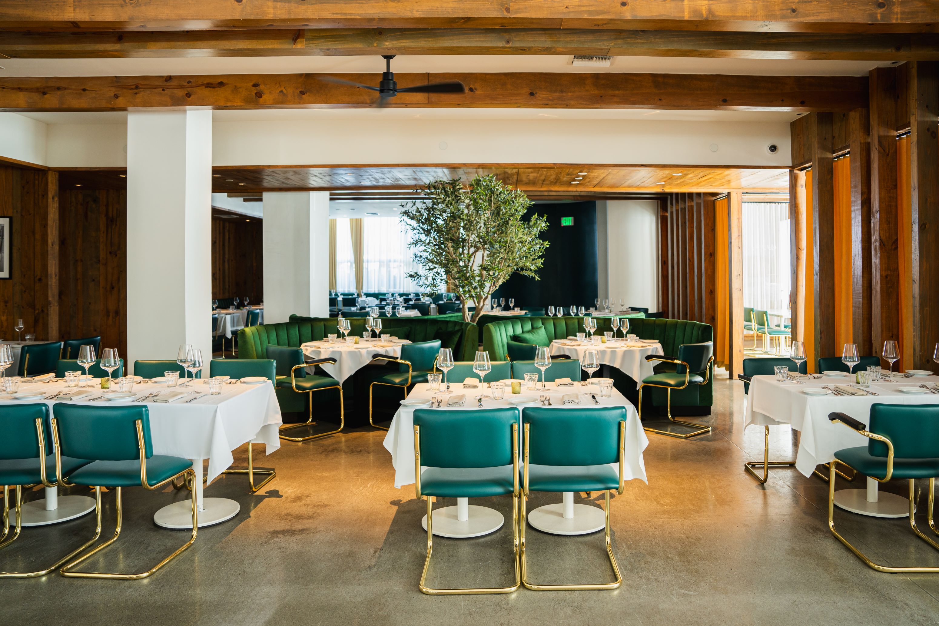 Donna Mare Italian Chophouse private dining 3