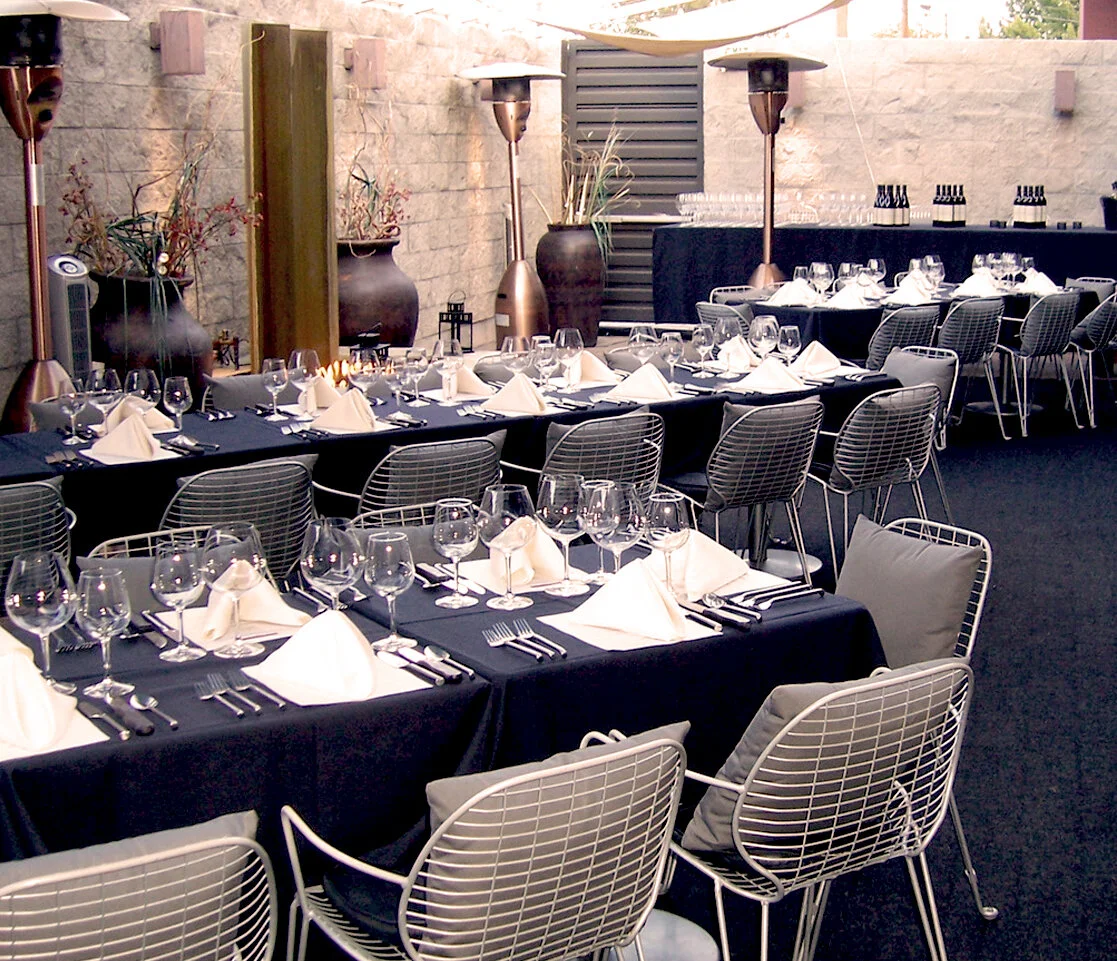 Year-round private outdoor courtyard at Bistro 7