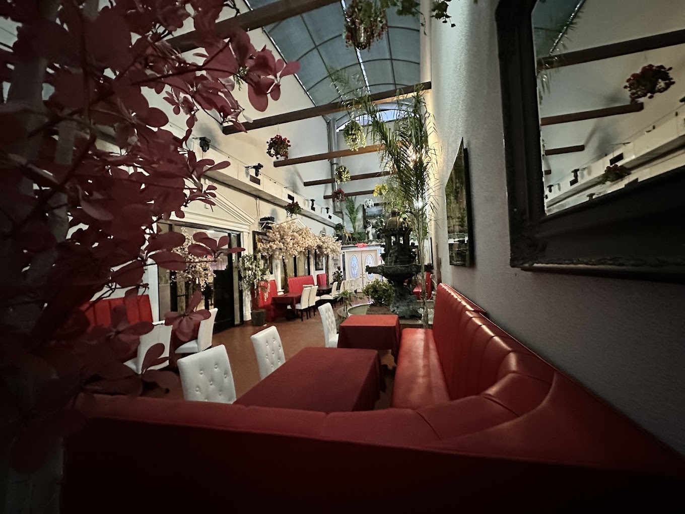 Le Sorelle Restaurant & Lounge private dining 3