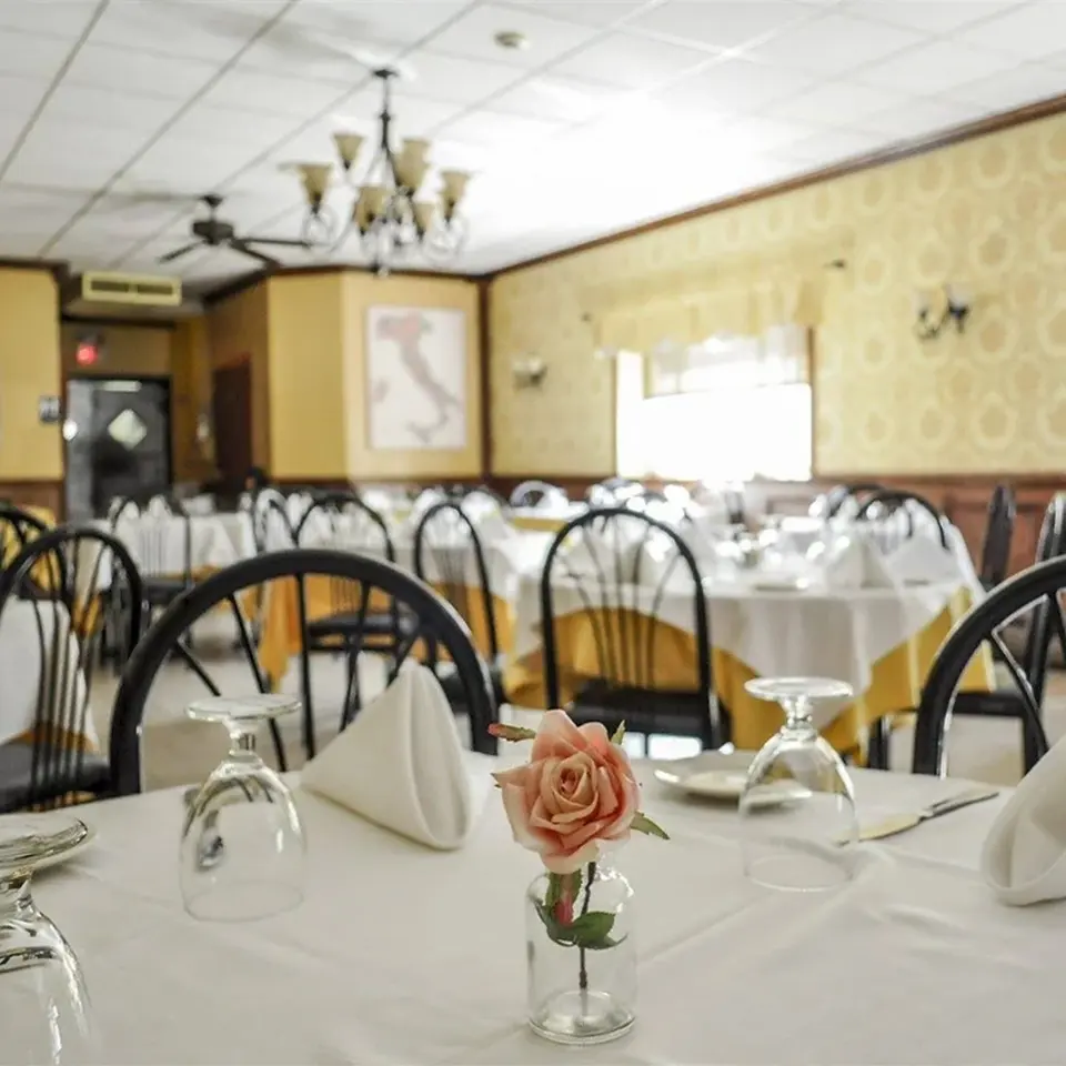 Rini's Restaurant & Wine Bar private dining 3