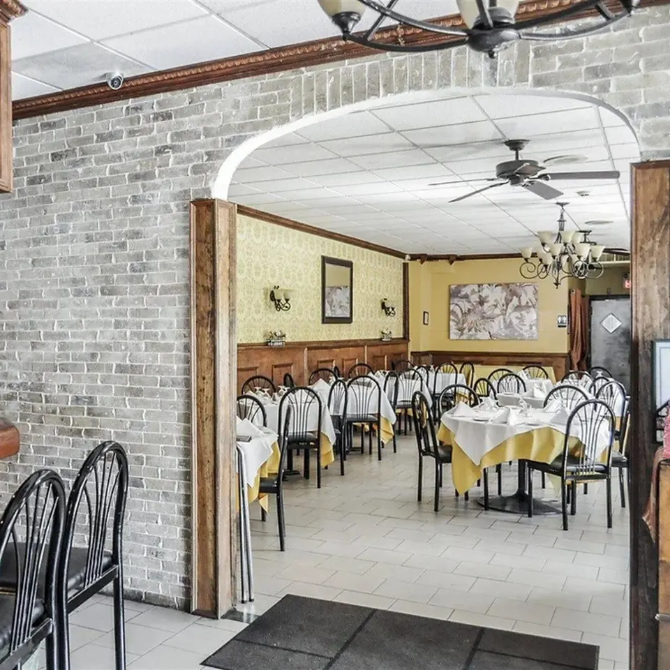 Rini's Restaurant & Wine Bar private dining 2