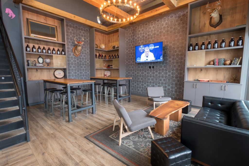 Library at 7 Monks Taproom