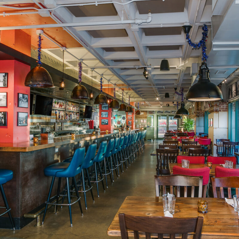 Vola’s Dockside Grill and Hi-Tide Lounge private dining 2