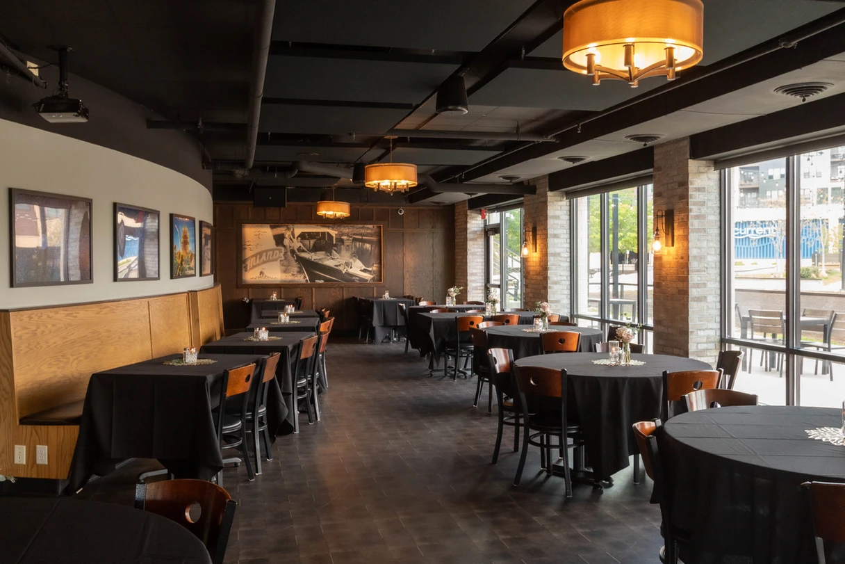 Buck & Honey's private dining 3