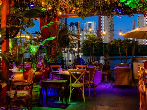 Lique Miami Waterfront Restaurant private dining 3