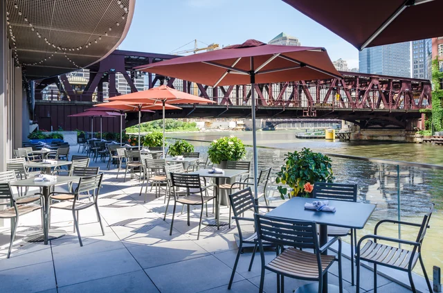 Porter Kitchen & Deck venue