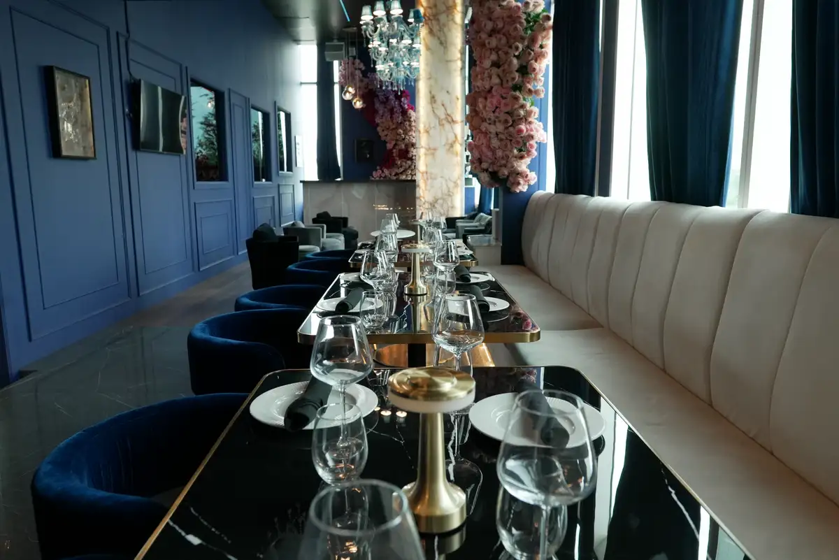 Confessions private dining 4