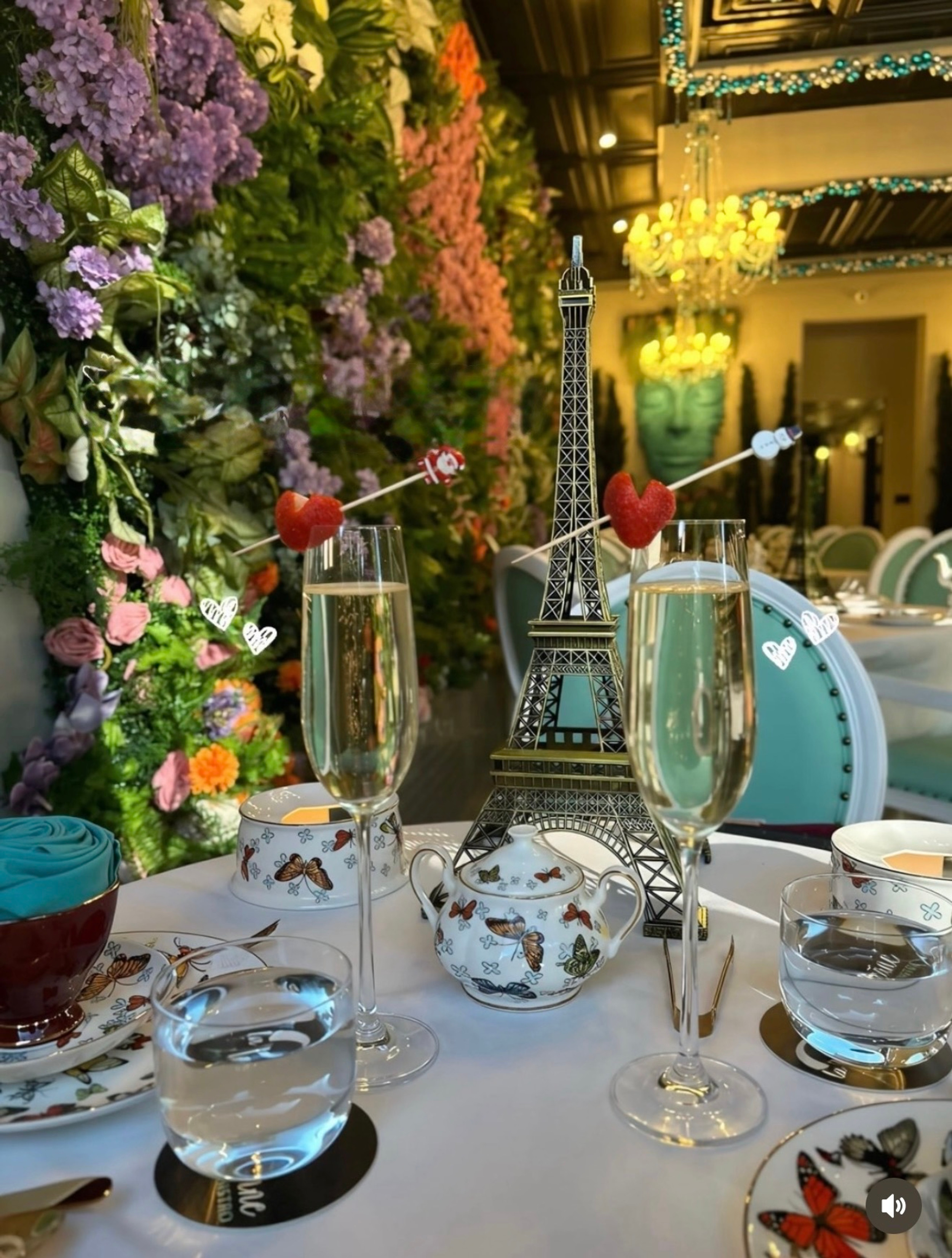 Private party room at La Parisienne French Bistro
