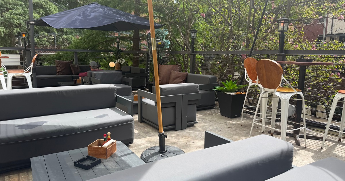 On The Bend Oyster Bar and Cigar Lounge private dining 2