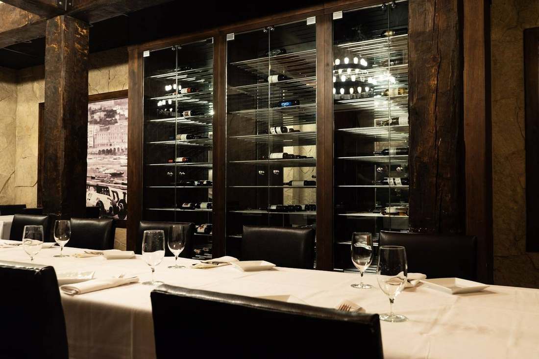 Vintage 423 private dining 3