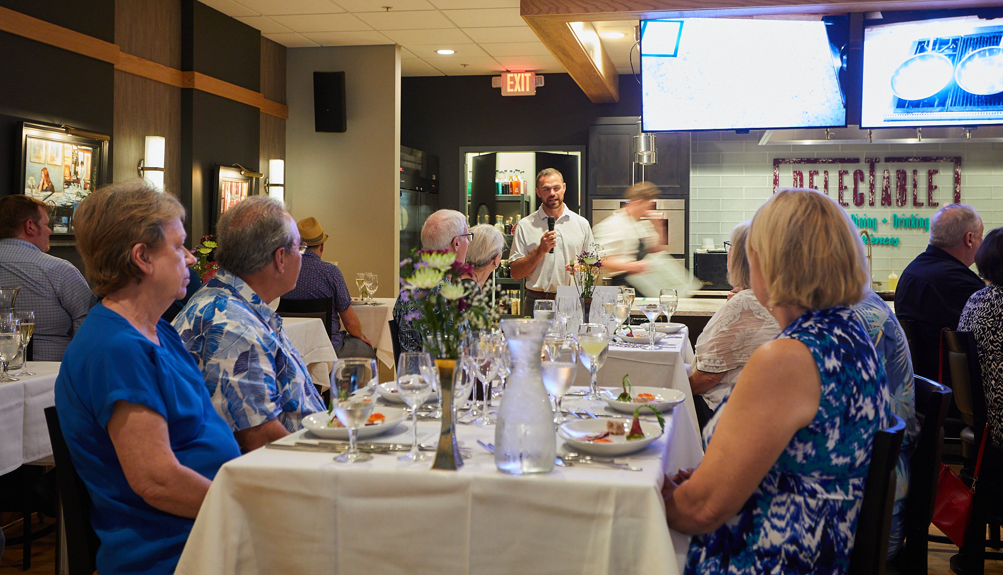 DelecTable private dining 4