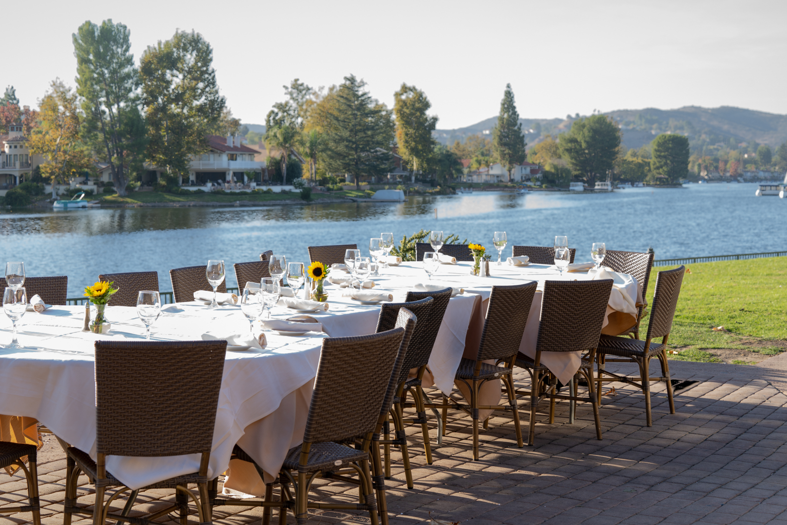 Stately outdoor areas at Boccaccio's Restaurant