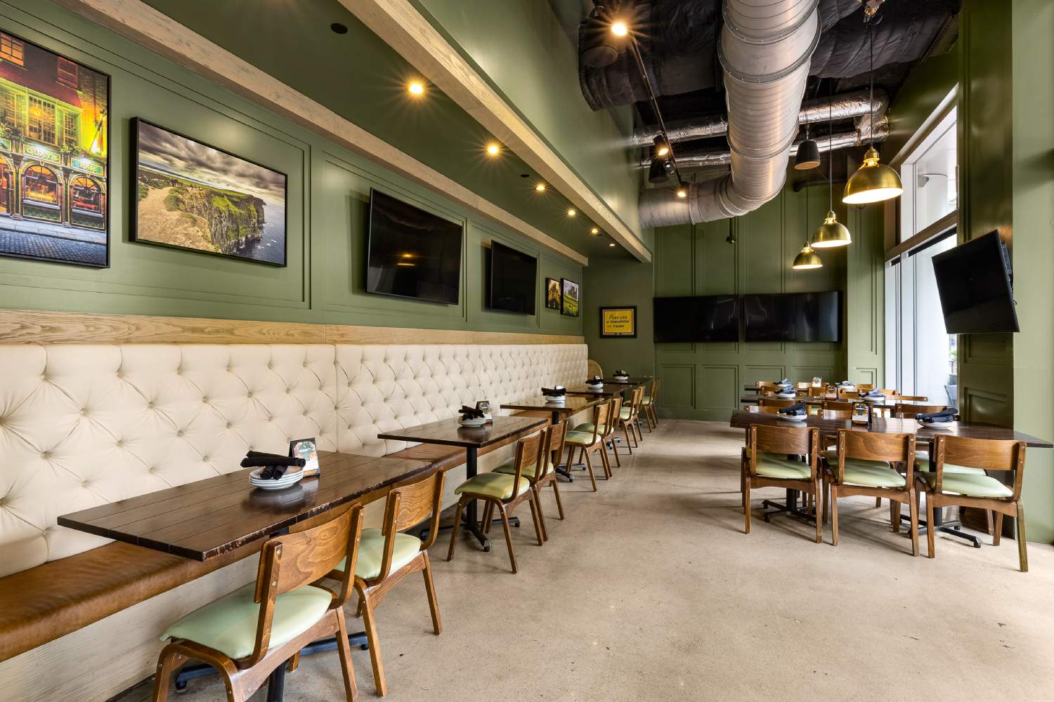 Mahoney's private dining 4