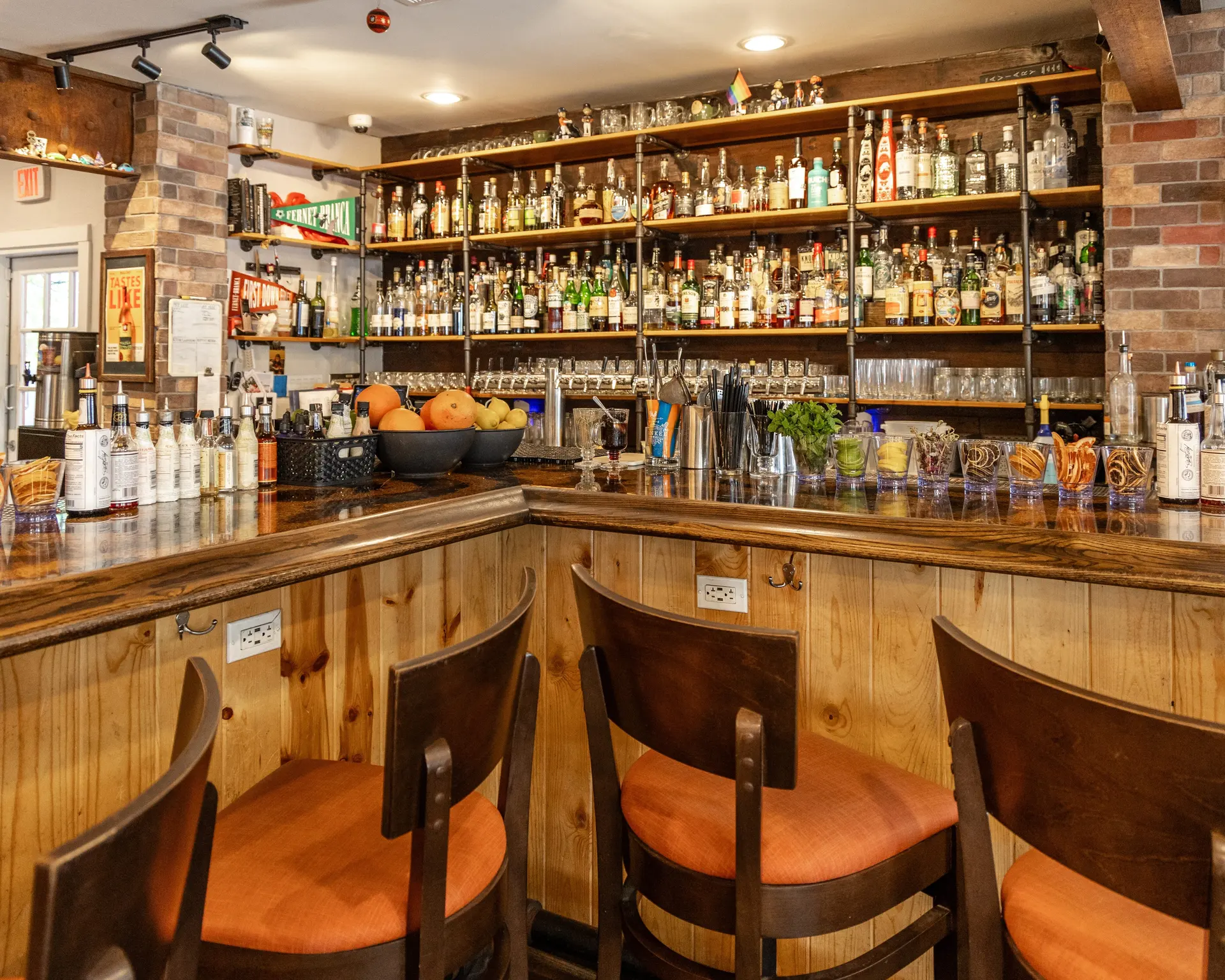 The Bar & Indoor Space at Southern Yankee Crafthouse