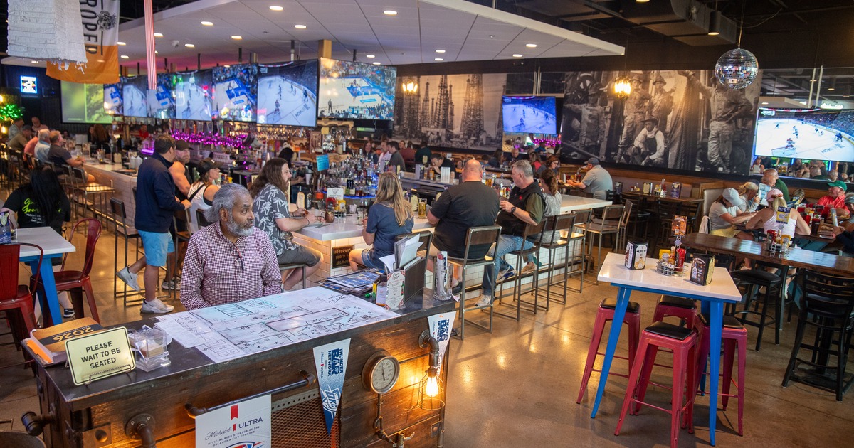 The Frosted Mug Grill & Big Bar private dining 2