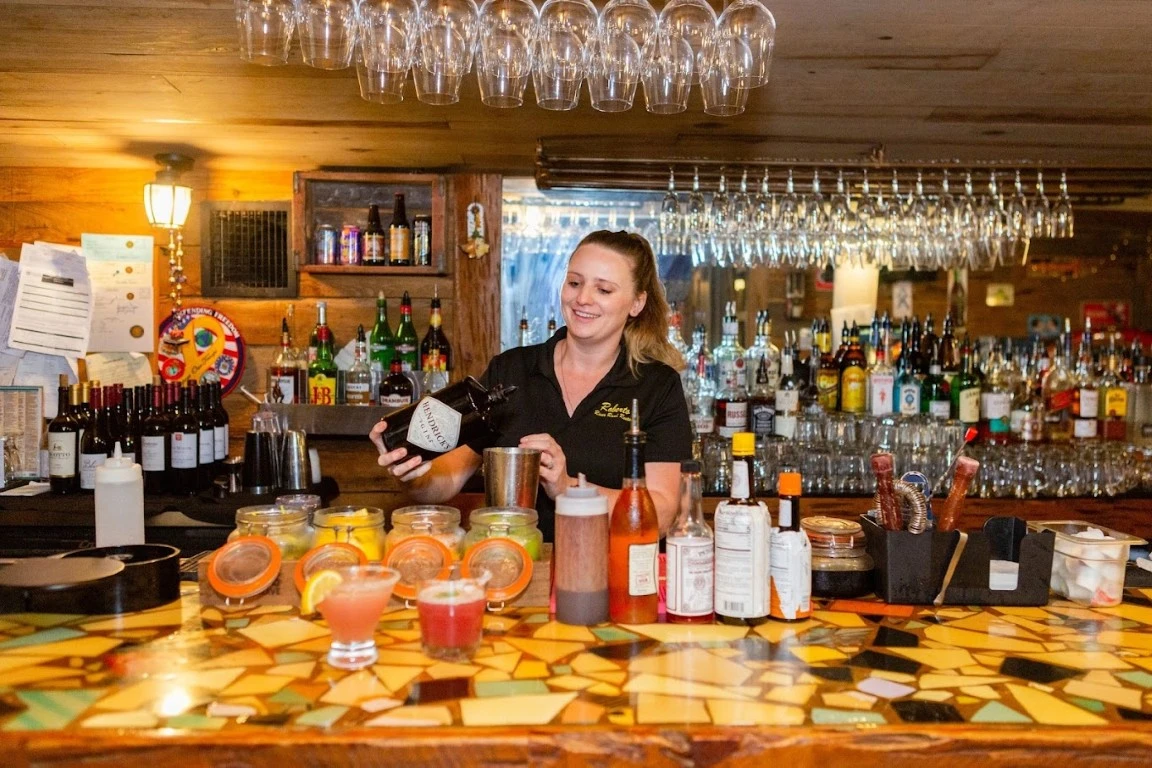 Roberto's River Road Restaurant private dining 2