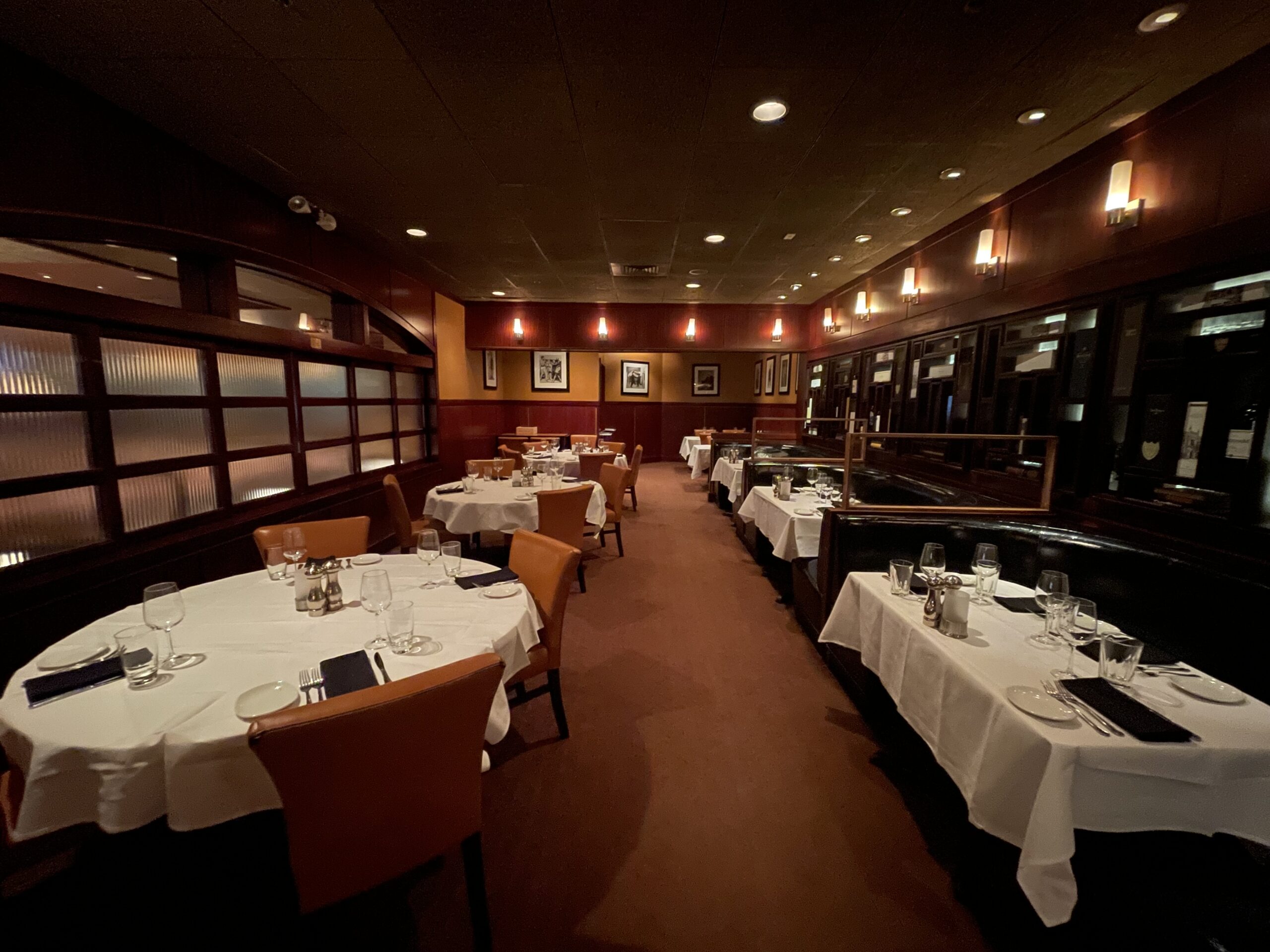 Sullivan's Steakhouse - Raleigh private dining 4
