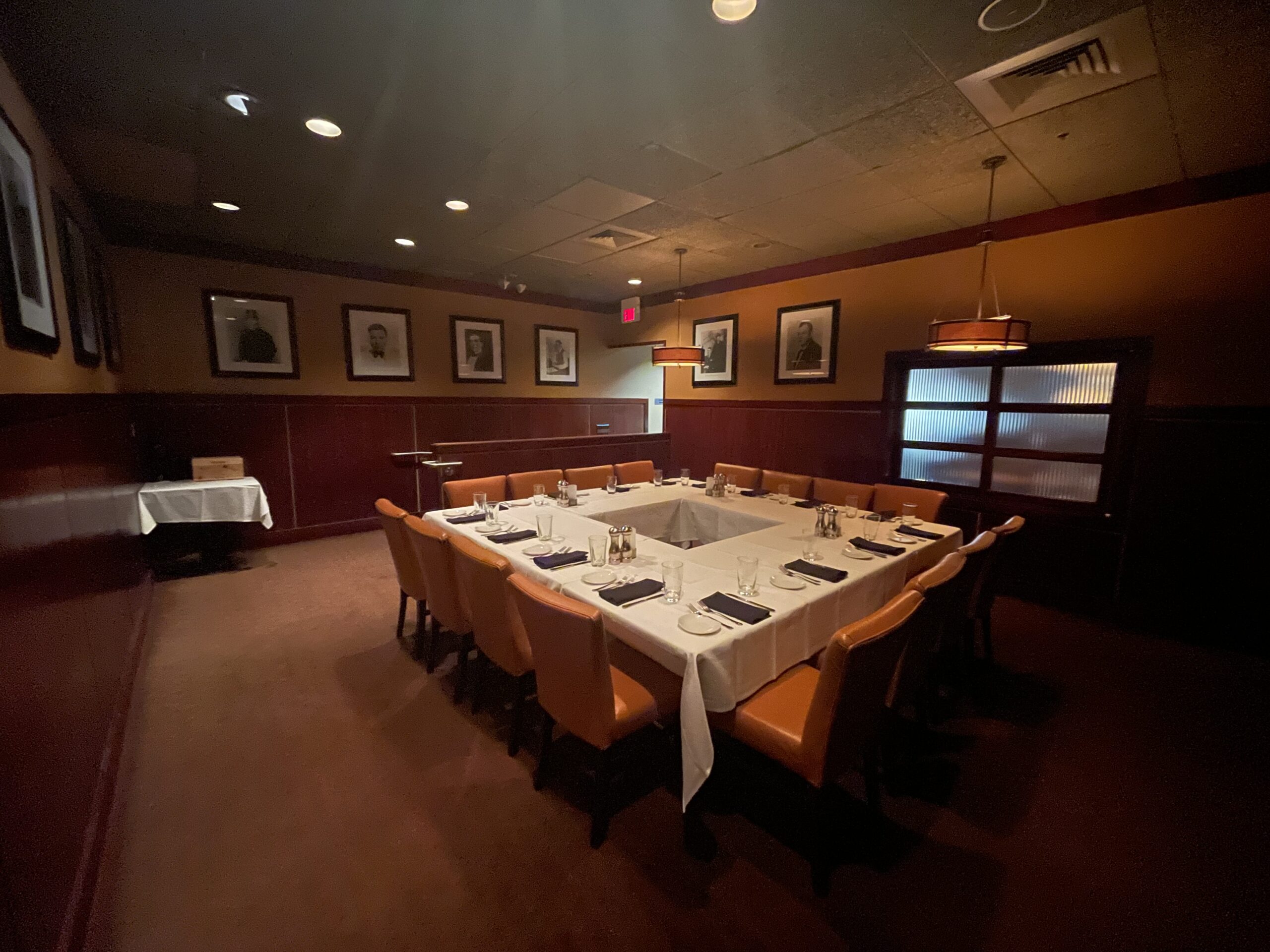 Sullivan's Steakhouse - Raleigh private dining 5