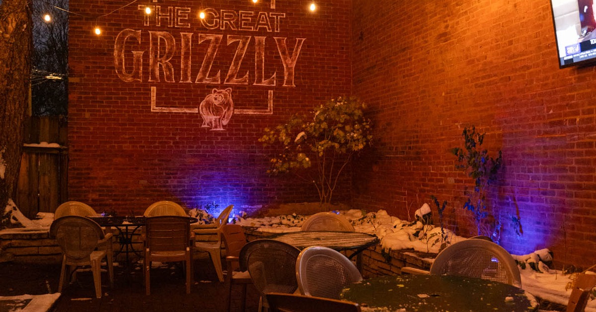 Private party space (incl. shaded patio) at Great Grizzly Bear