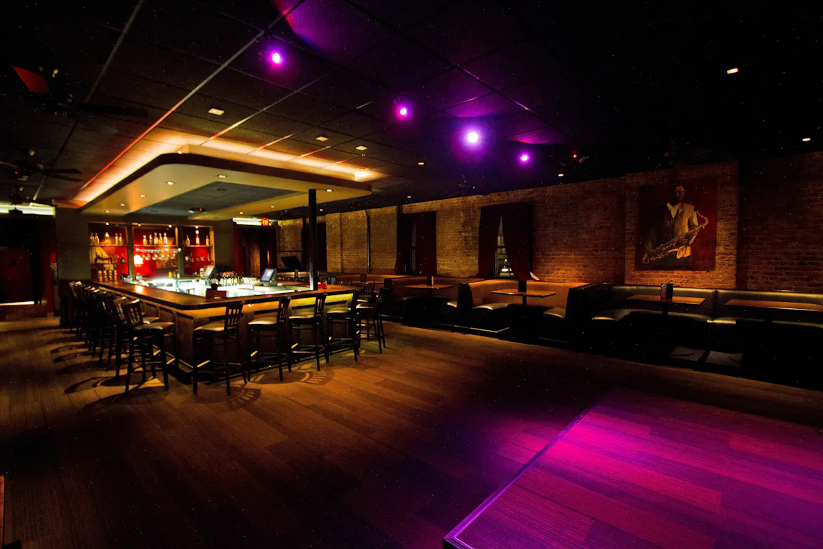Pearlz Oyster Bar private dining 3
