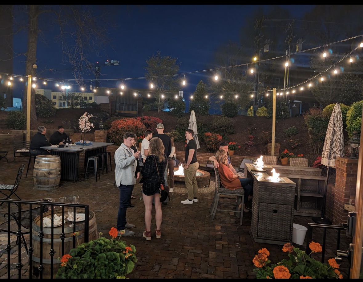 Manolo's Boutique Wines & Bistro private dining 2