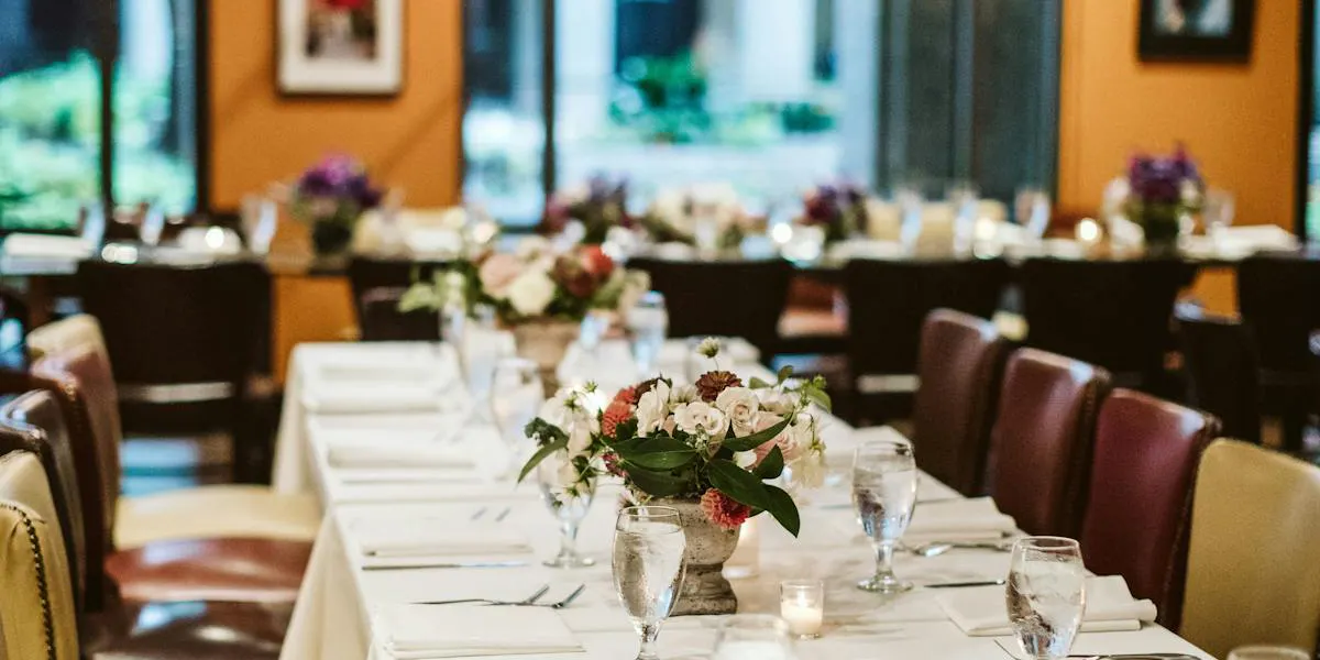 Full Restaurant at Parizade