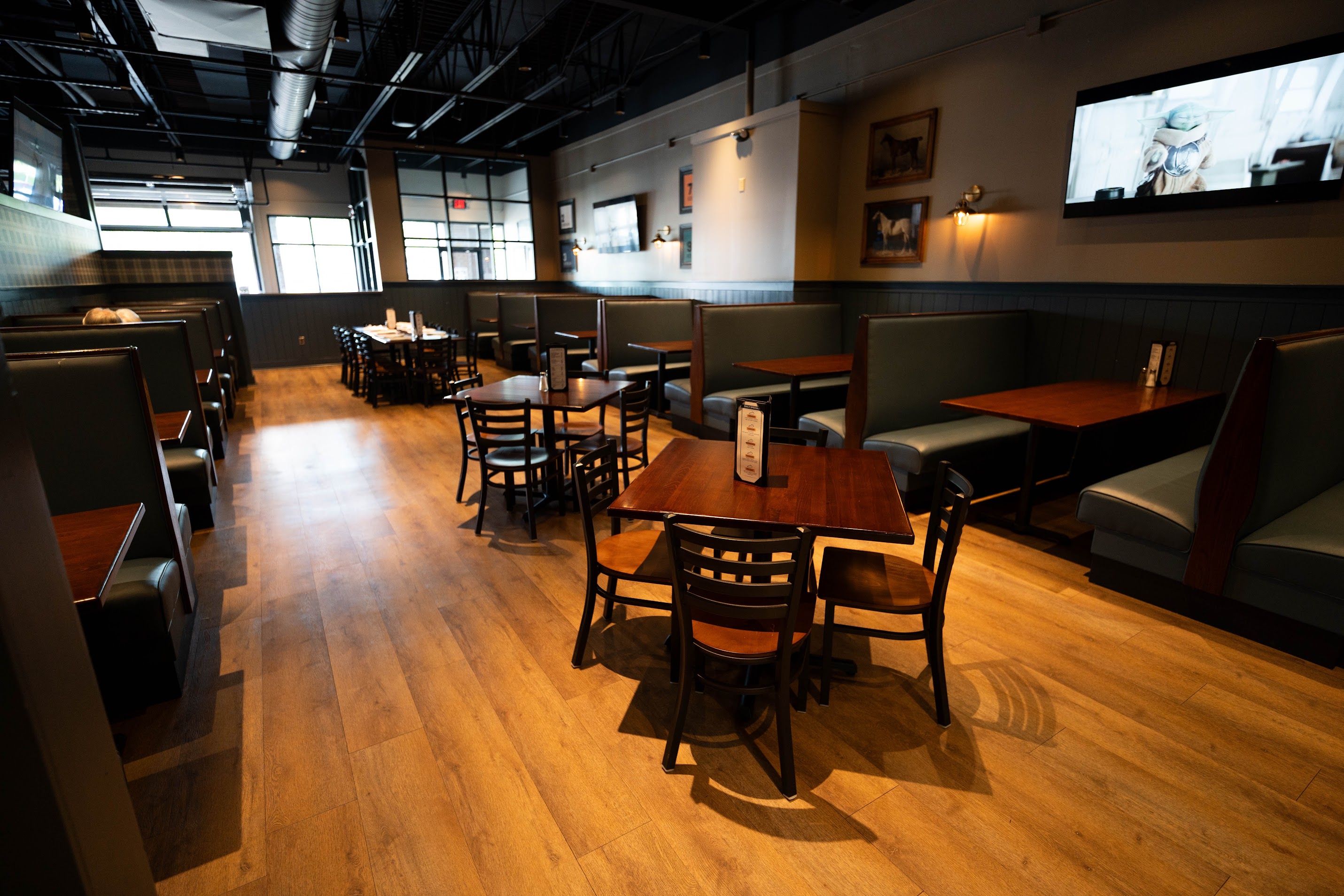 Full restaurant buyout at J.B. Steele’s