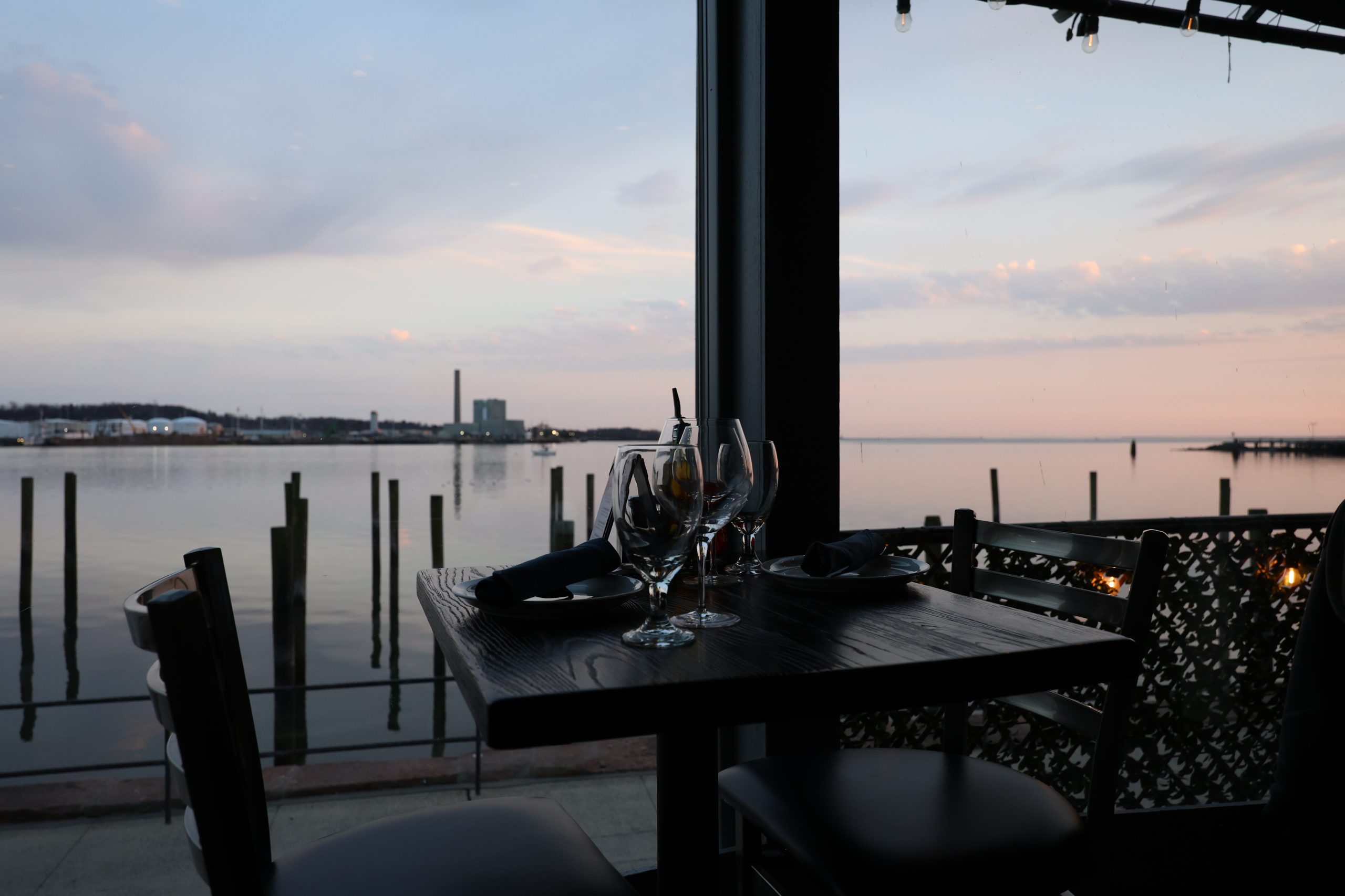 Outdoor patio at Il Gabbiano