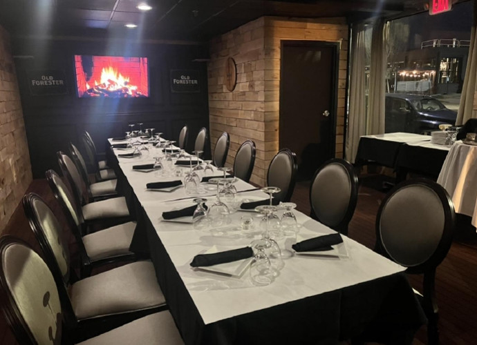 Bourbon Room at Cast Iron Chef Chop House & Oyster Bar