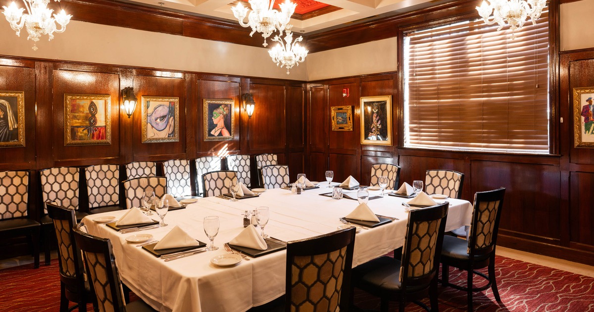 Rey's Restaurant private dining 2