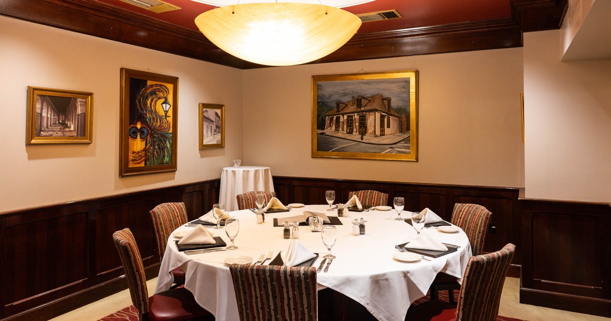 Rey's Restaurant private dining 5