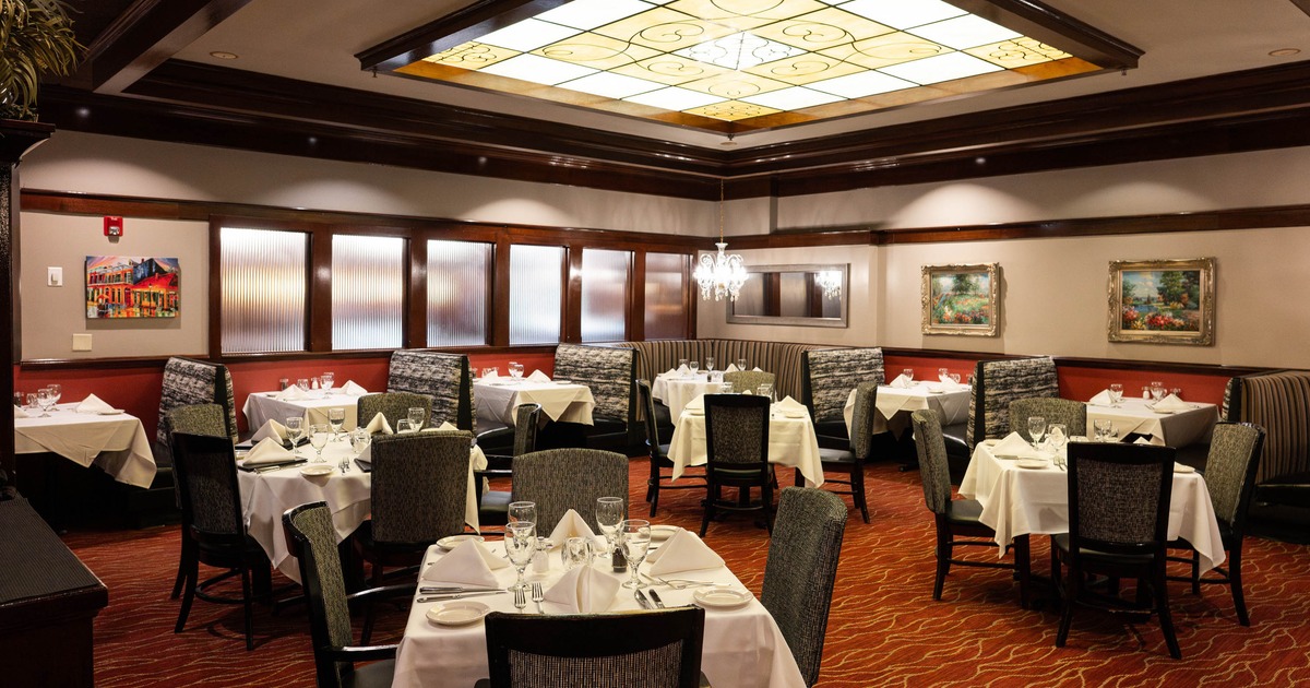 Rey's Restaurant private dining 4