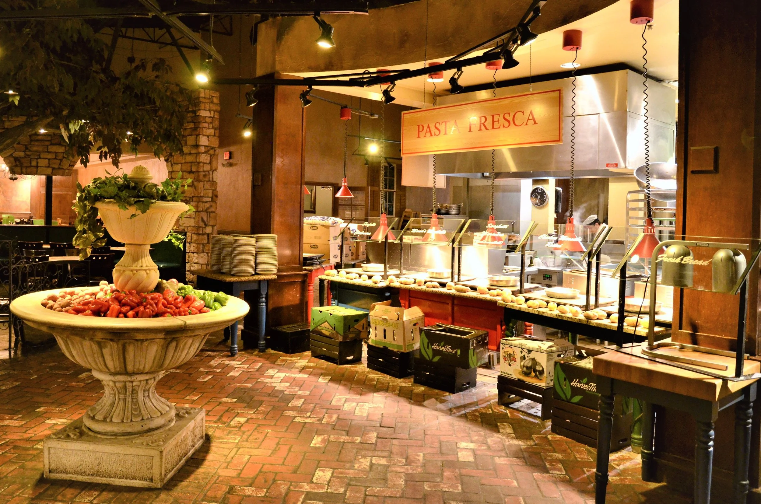 Cinzzetti's private dining 3