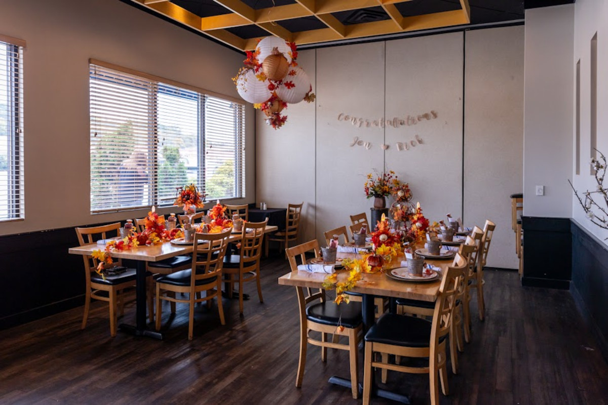 Private dining room at Walnut Grill