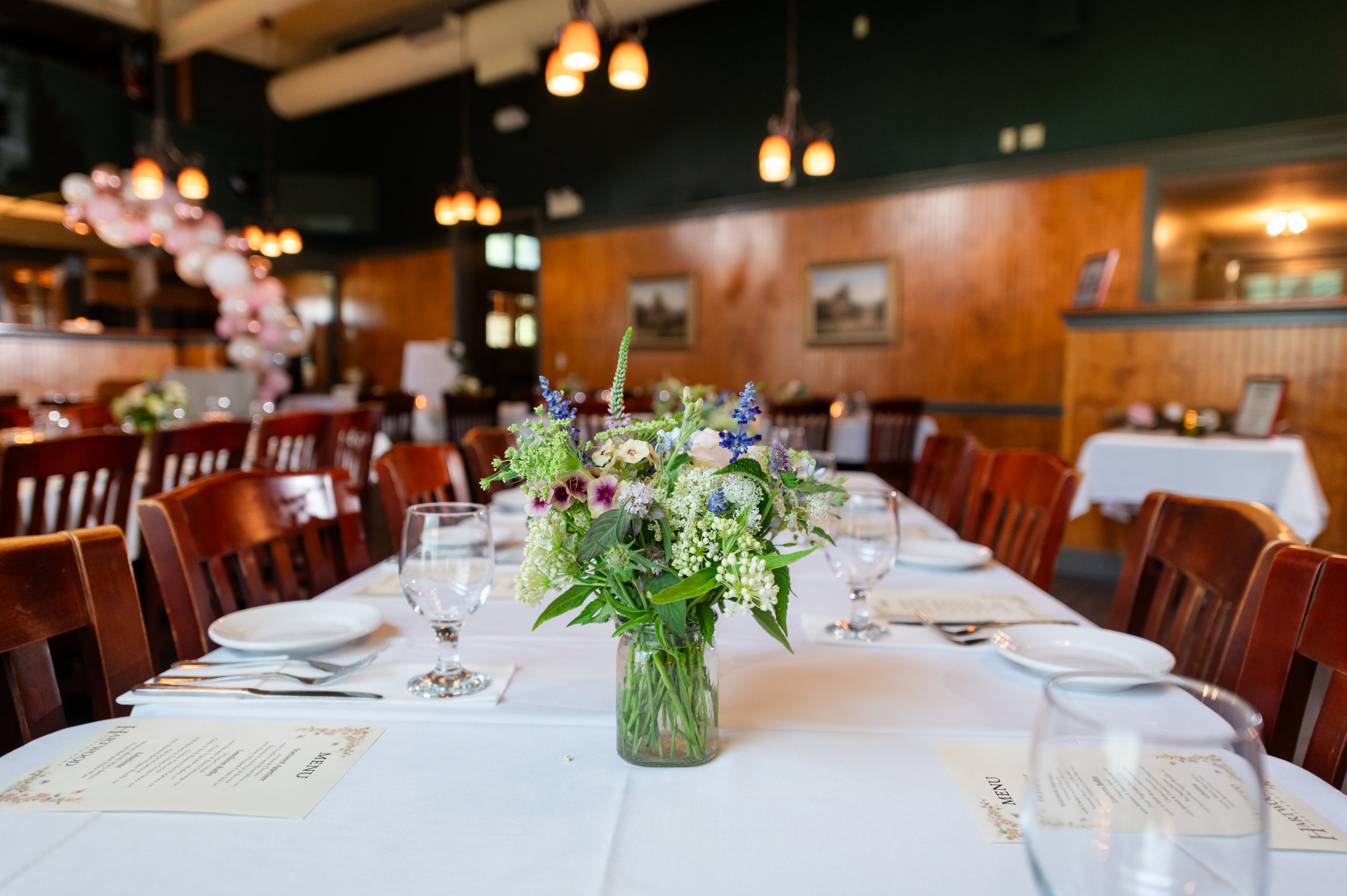 The Cafe at Hartwood Restaurant & Whispers Pub
