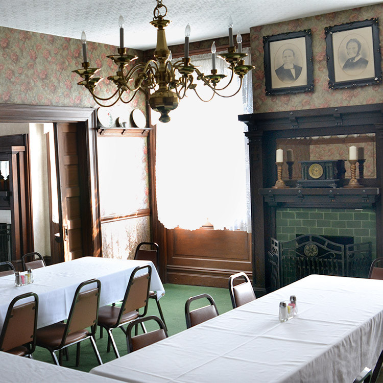 Second-Floor Parlours at Max's Allegheny Tavern