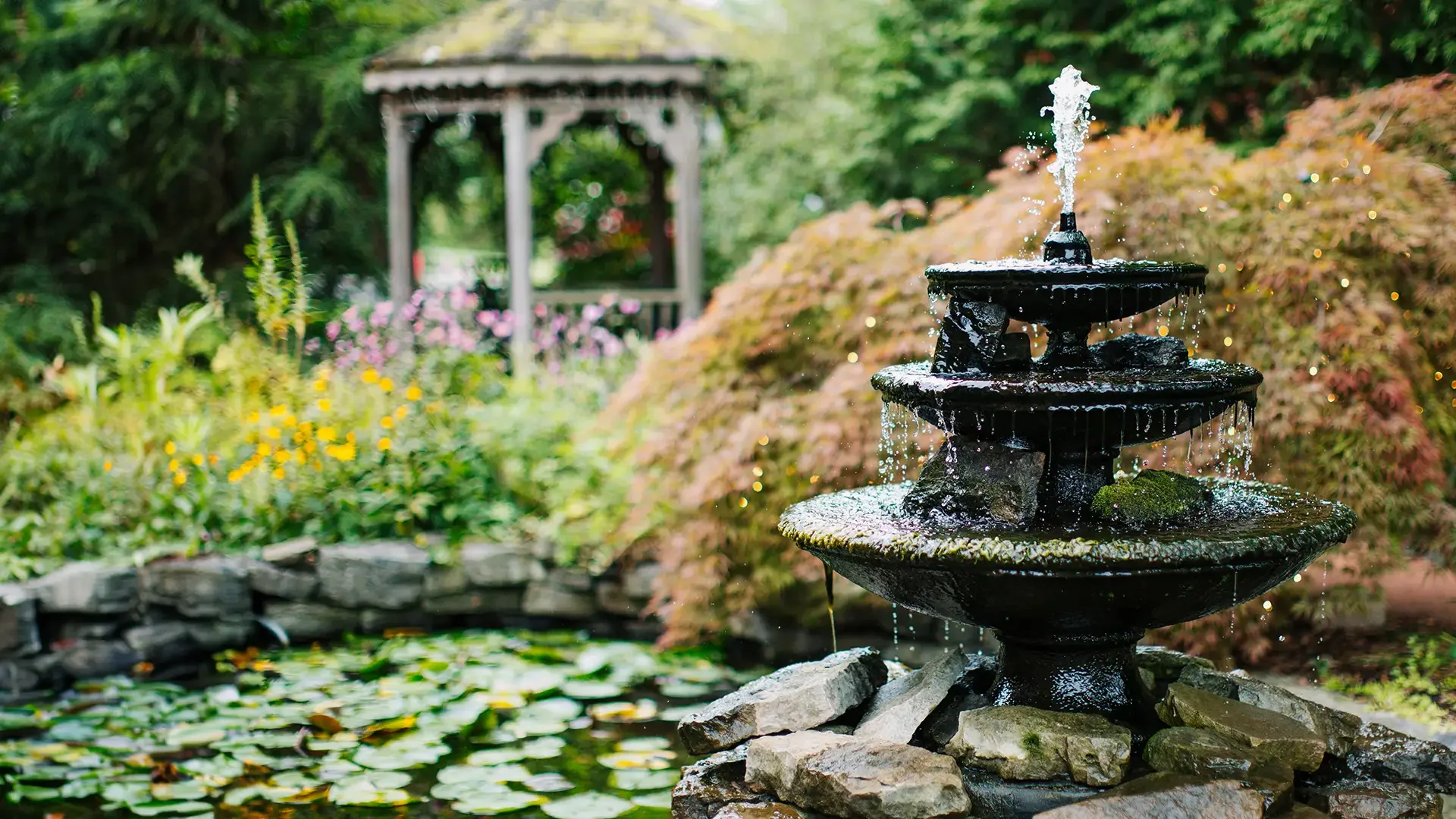 The English Garden at Warfield's Restaurant, Lounge & Bakery