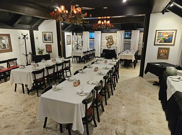 Full Sicilian Room at Geraci's Restaurant