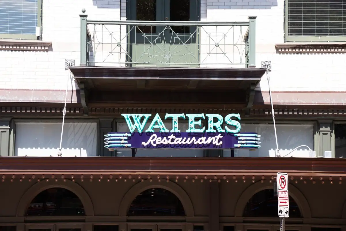Waters Restaurant private dining 4