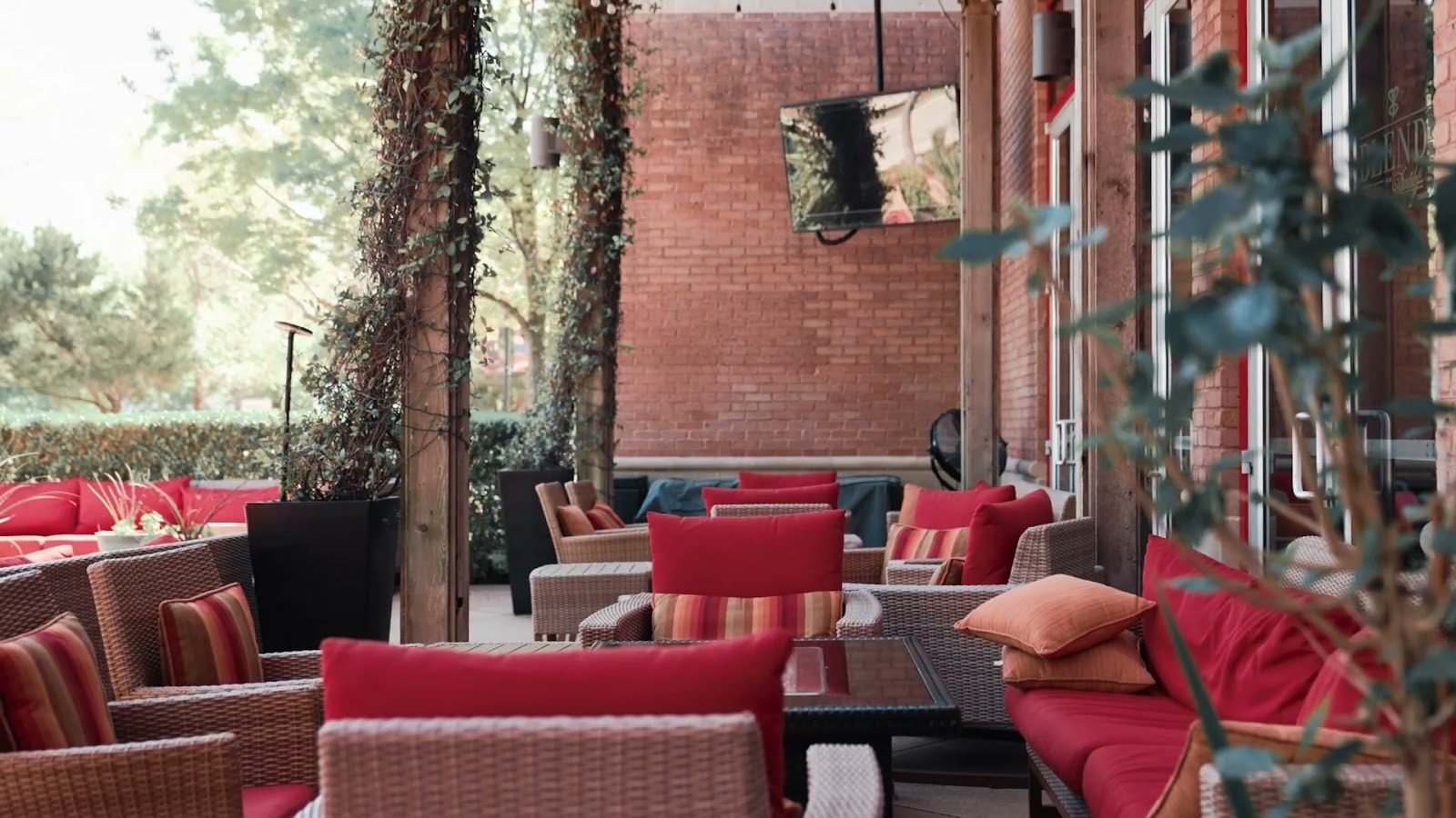 Outdoor Patio at Blend