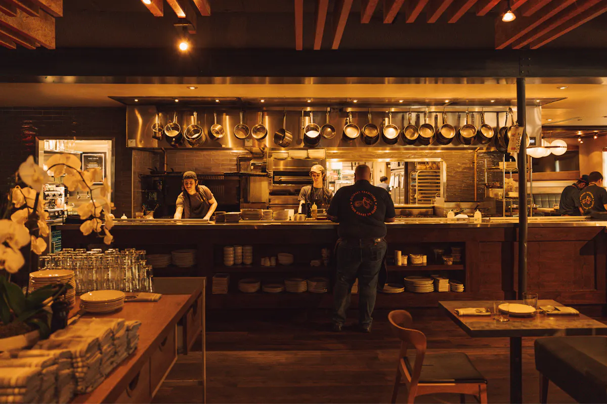 Luke's Kitchen and Bar private dining 4