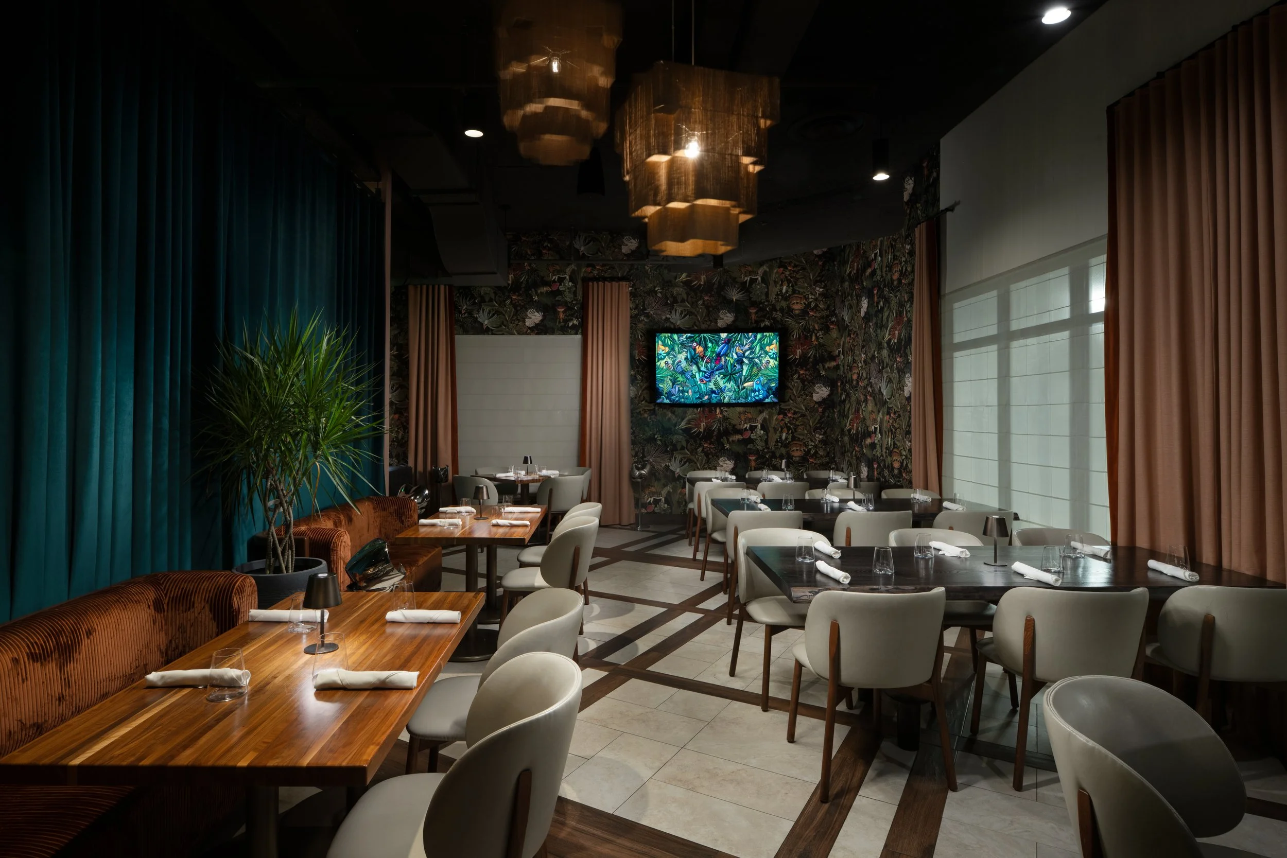 The Grove Bar + Kitchen venue