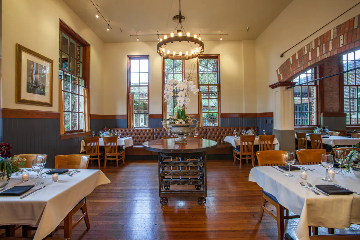 Swing at McAdoo's Seafood Company