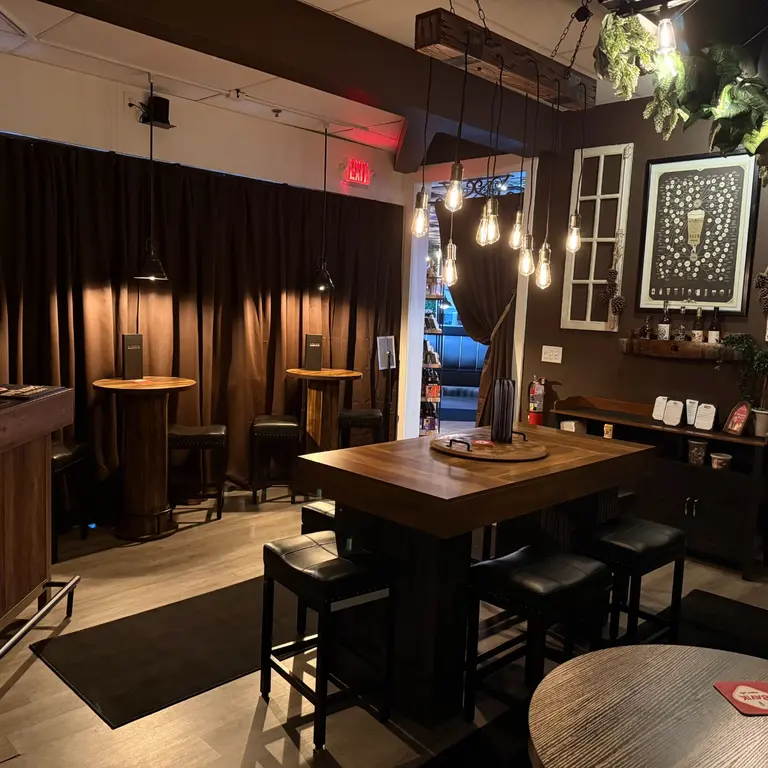 Tasting Room at Outpost 611 Eatery & Taphouse