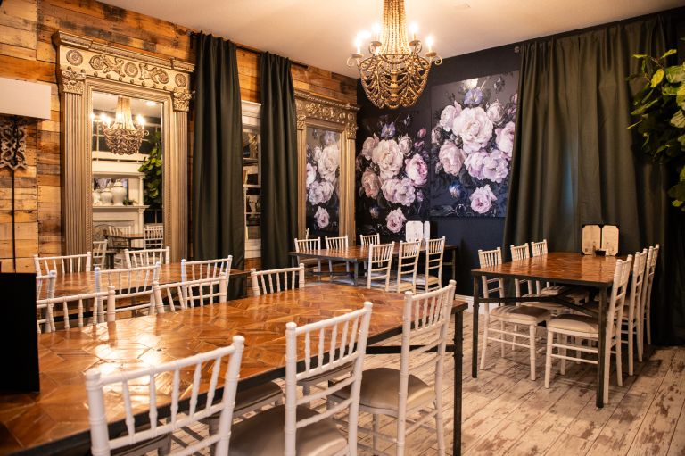 The White Oak Cottage private dining 4