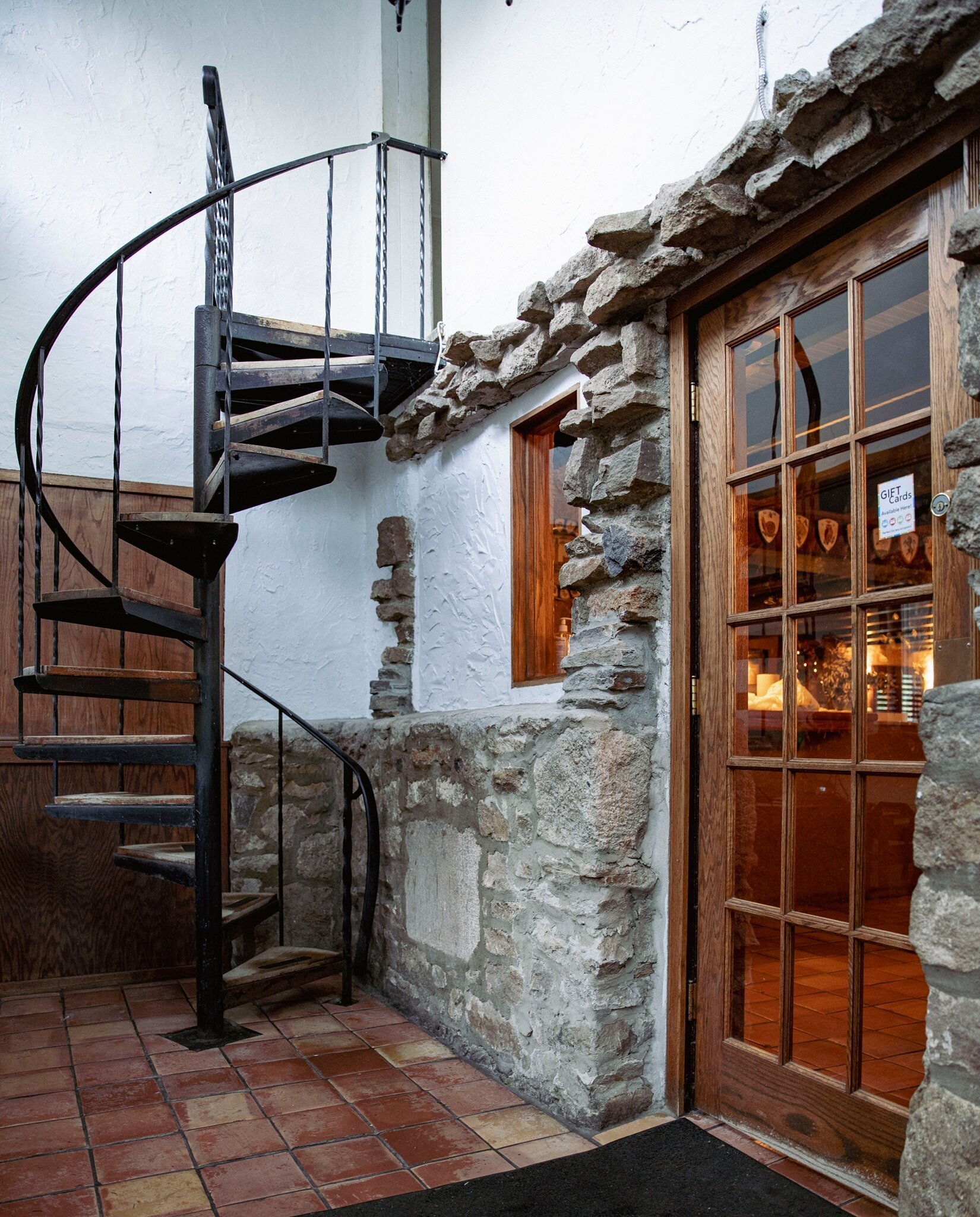 Baci Ristorante & Heart of Oak Pub private dining 5